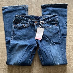 Levi’s jean. Brand new with tags. Boot cut low rise stretch denim. Super low 518